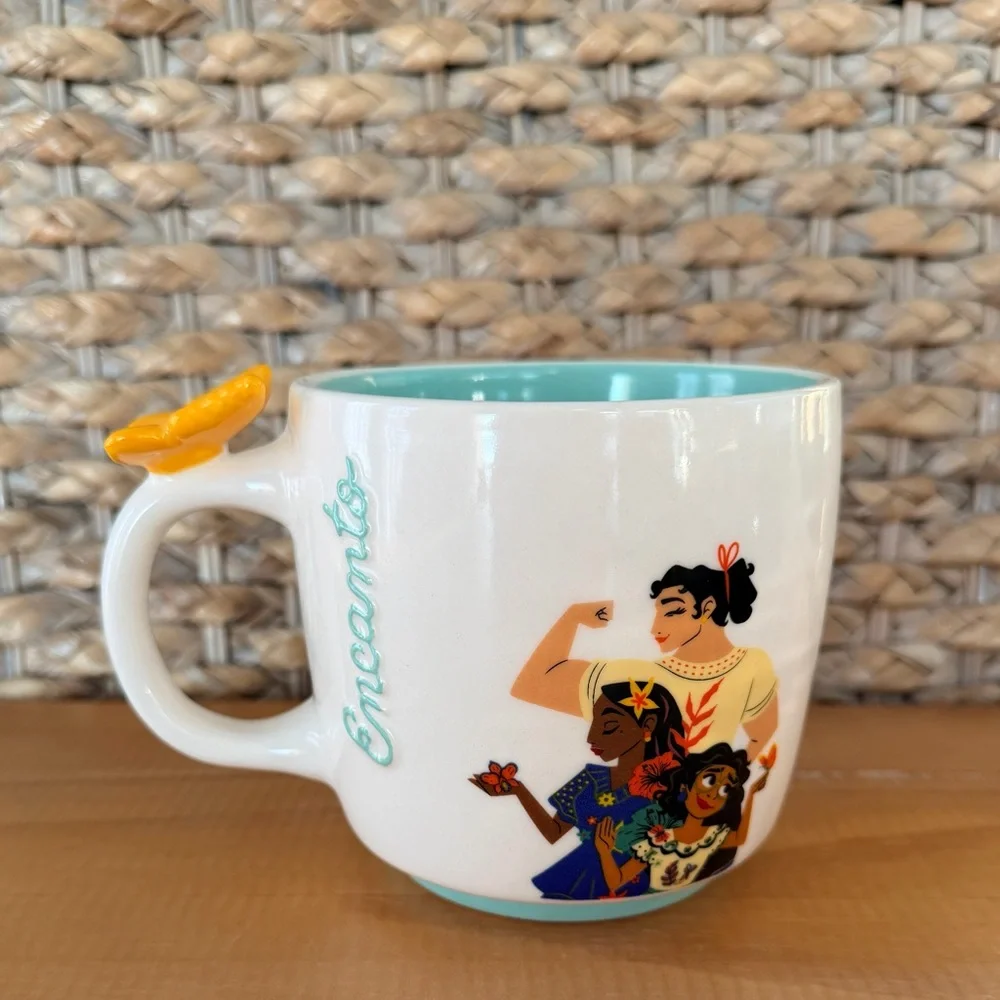 DISNEY Encanto & Magenta “HOLA CASITA!” Mug Cup Casa House 3D Butterfly 18oz